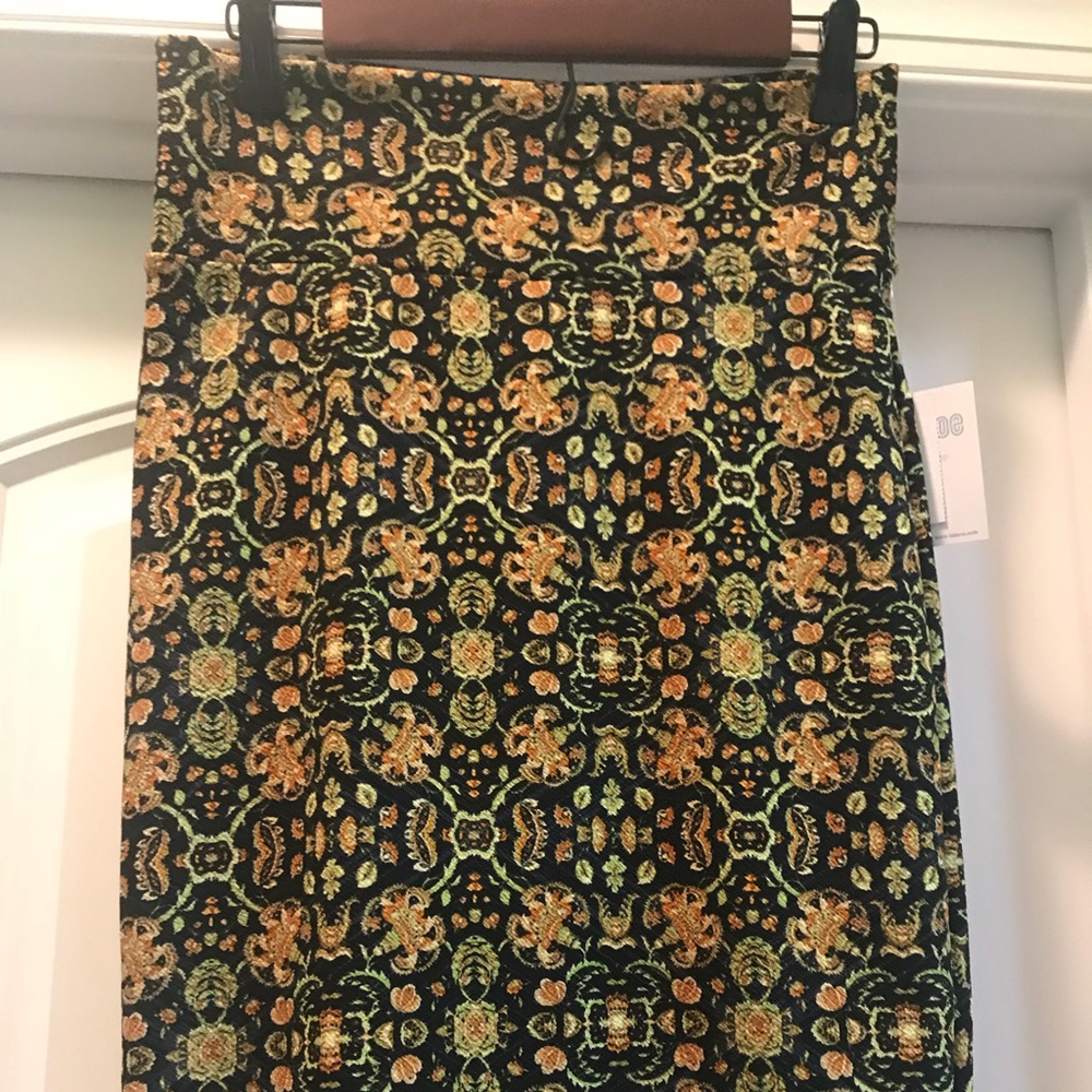 Lularoe Small Cassie NWT